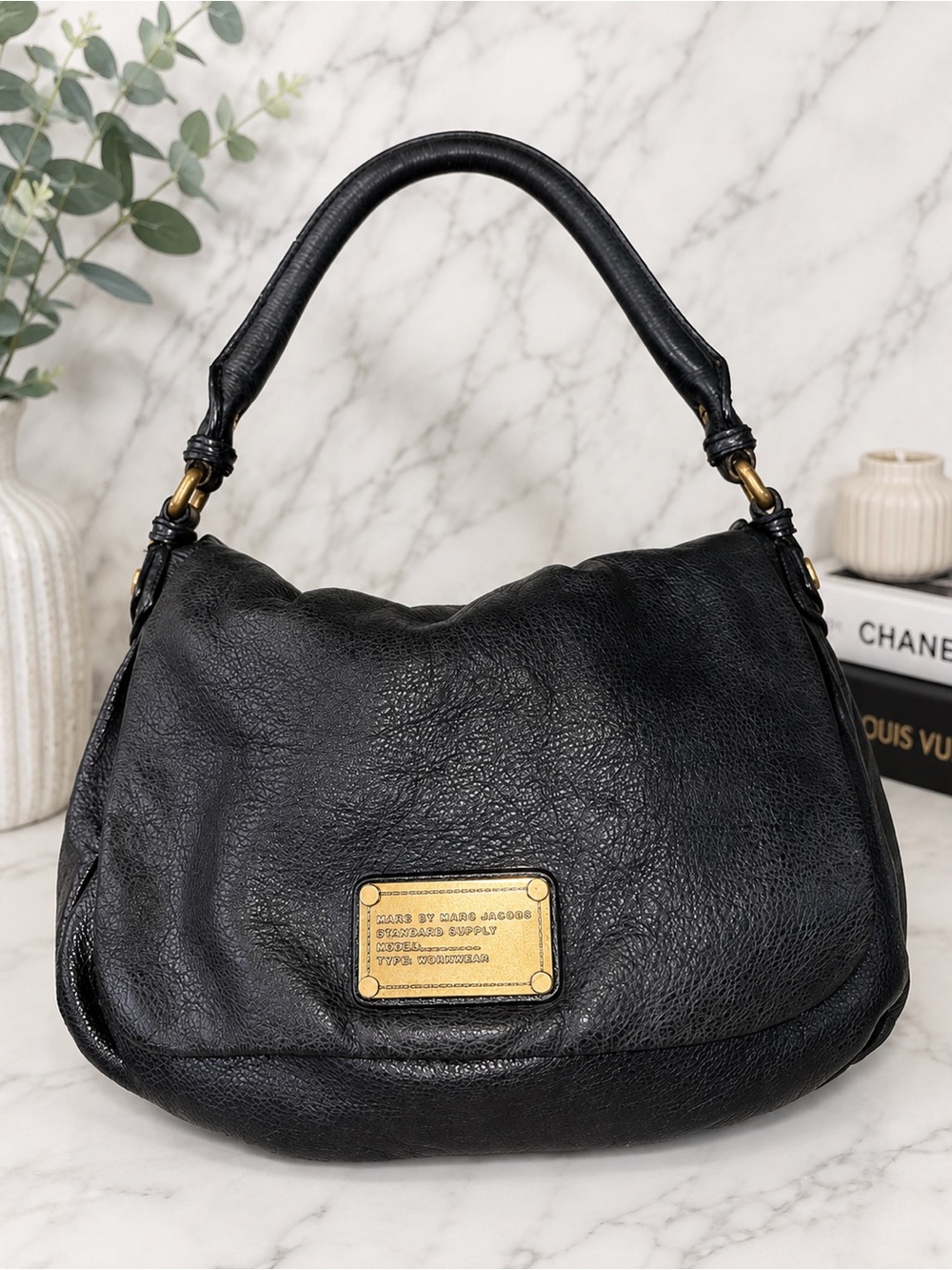 Marc by Marc Jacobs Lil Ukita Pebbled Leather Shoulder Bag | Black